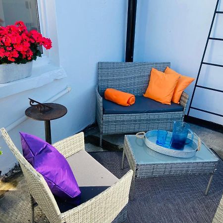 Funky Cozy Cottage With Outside Space Eastbourne Exterior photo