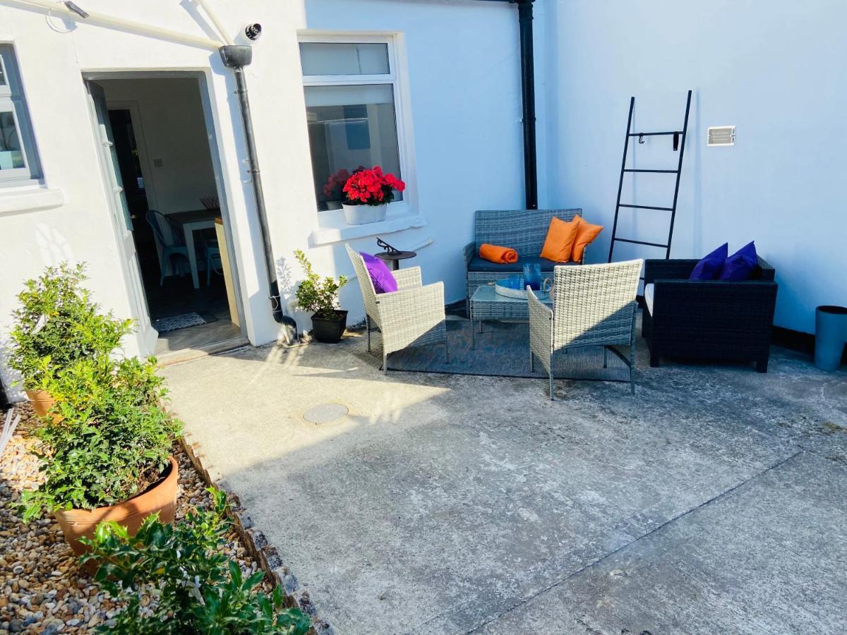 Funky Cozy Cottage With Outside Space Eastbourne Exterior photo